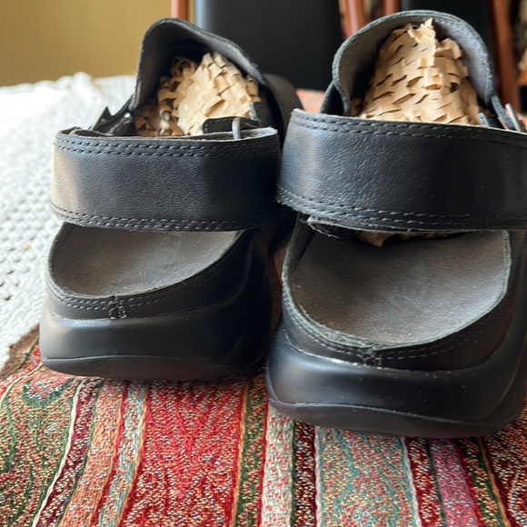 MBT Men\'s Black Leather recovery clog buckle Slip-On Shoes 42.5 msrp$300 main image 11